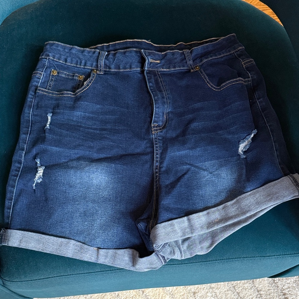 Women's Dark Blue Rolled Hem Denim Shorts